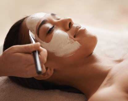 <p style="font-family: 'Poppins', sans-serif; font-weight: 700; font-size:24px;">CUSTOM FACIALS
</p>